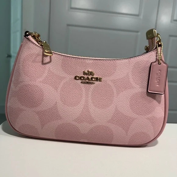 Coach pink powder Teri shoulder bag - Picture 3 of 11